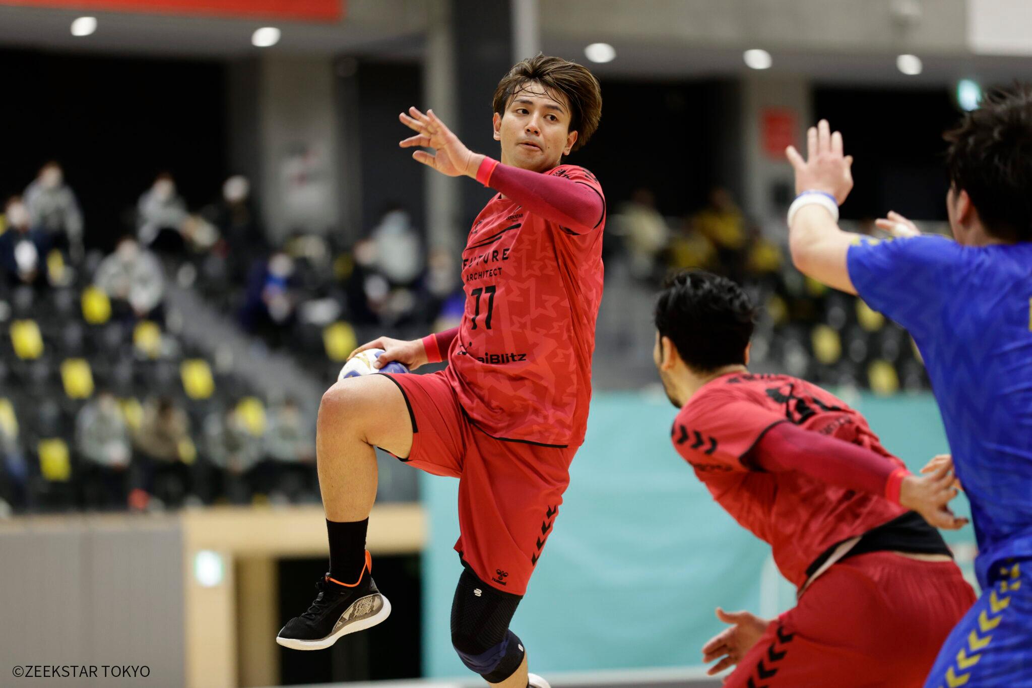 ハンドボール 日韓戦 東江選手 サイン入り ポロシャツ 額縁付き 東江 雄斗 選手 – アスリート紹介｜Bauerfeind(バウアーファインド)